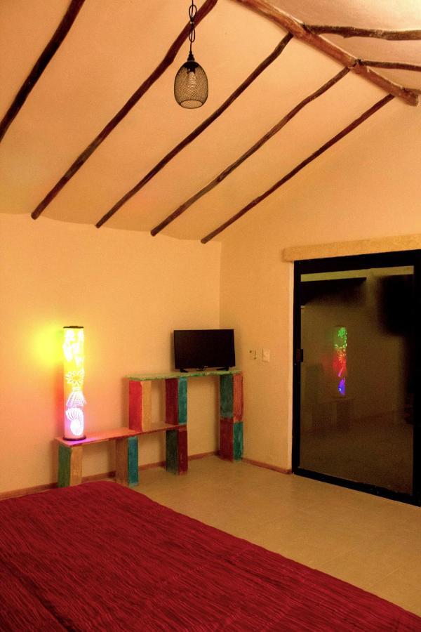 Nikte Estancia Y Jardin Hotell Puerto Morelos Exteriör bild